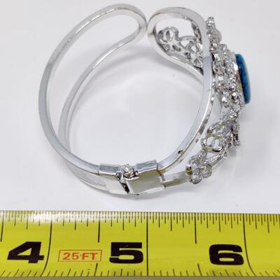 MAJESTIC FAUX TURQUOISE SILVER TONED BANGLE BRACELET