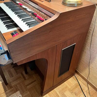 Electone organ