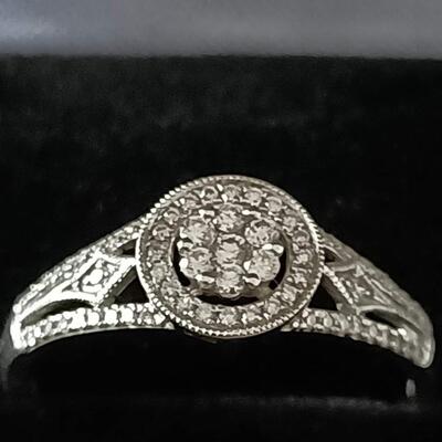 18 k Diamond and white  gold ring size 8