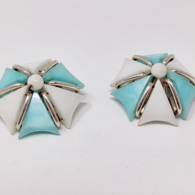 VINTAGE CLIP ON LUSTER EARRINGS LOT #3