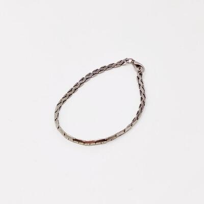 STYLISH SILVER TONED CHAIN BRACELET