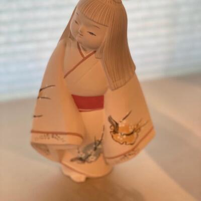 Japanese Ceramic Doll Statue 11