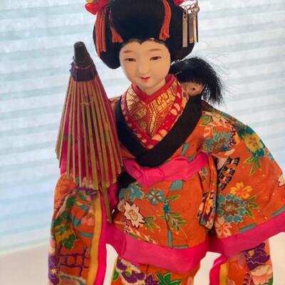 Vintage Porcelain Japanese Doll Statue