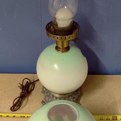 ANTIQUE VICTORIAN DOUBLE GLOBE HURRICANE 3-WAY LAMP