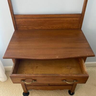 LOT 13R: Vintage Wash Stand