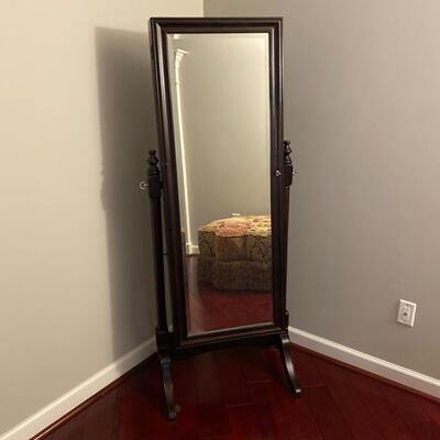 LOT 14G: Jewlry Armoire