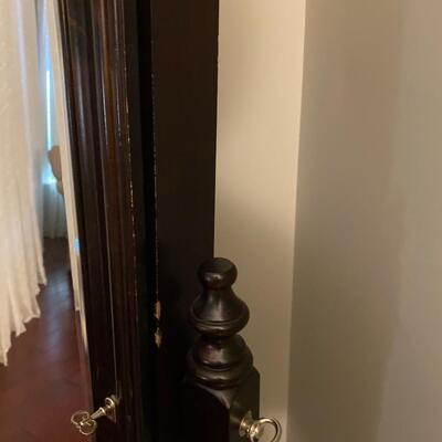 LOT 14G: Jewlry Armoire