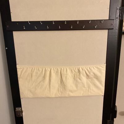 LOT 14G: Jewlry Armoire