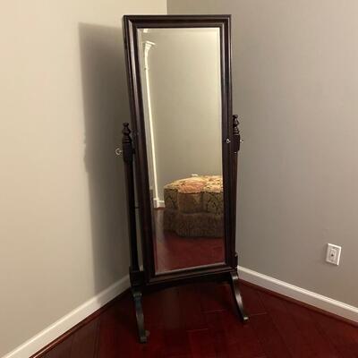LOT 14G: Jewlry Armoire