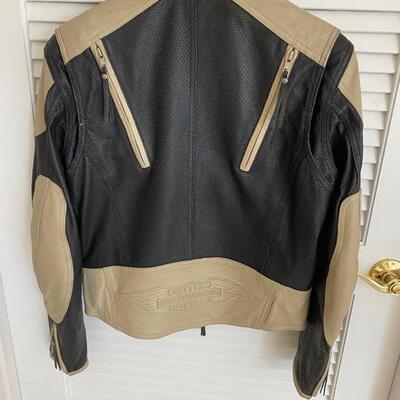 LOT 25G: Harley Davidson Leather Coat