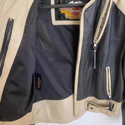 LOT 25G: Harley Davidson Leather Coat