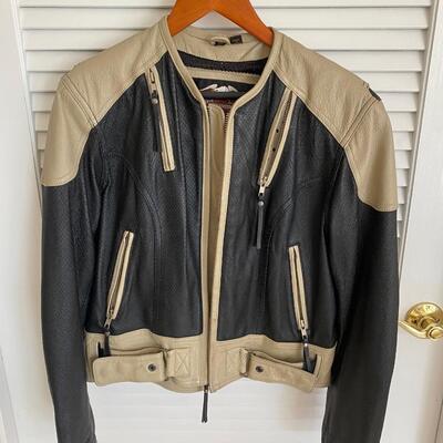 LOT 25G: Harley Davidson Leather Coat