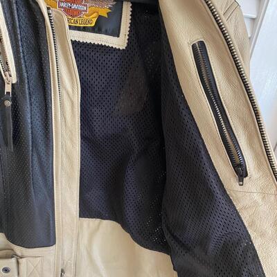 LOT 25G: Harley Davidson Leather Coat