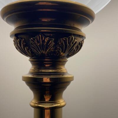LOT 17G: Floor Lamp