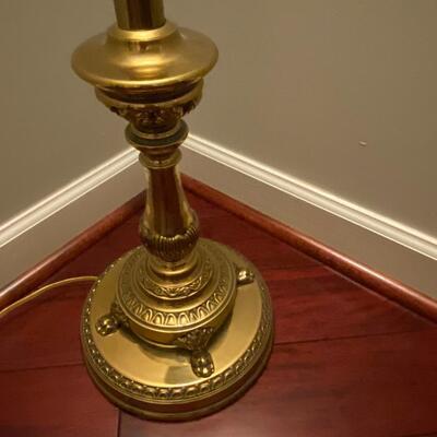 LOT 17G: Floor Lamp