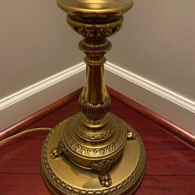 LOT 17G: Floor Lamp