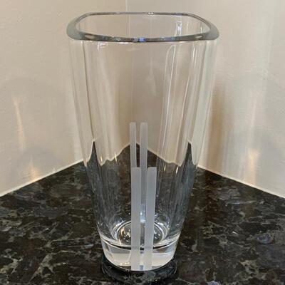 LOT 37R: Crystal Vases