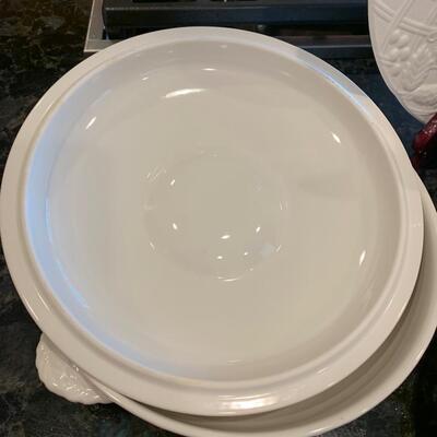 LOT 39R: Mikasa Dinnerware: English Countryside