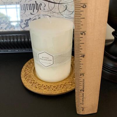 LOT 43R: Home Decor: "Calligraphe" Print  & Accent Lamp