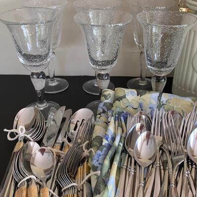 LOT 44R: Mikasa & Hampton Flatware, Table Linens, Water/Wine Glasses & More