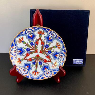 LOT 47R: Gural Porselen Decorative Plate & Imperia Prestige De Limoges Porcelaine Courting Couple