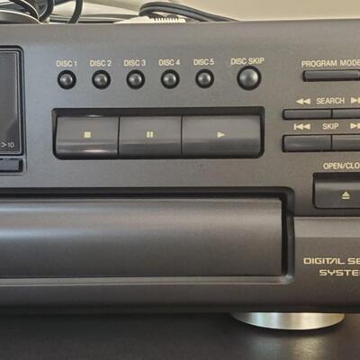 LOT 64G: Technics Model SL-PD888 MASH 5 Disc CD Player