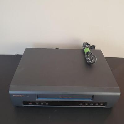 LOT 65G: Panasonic VHS Model PV-7200