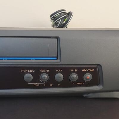 LOT 65G: Panasonic VHS Model PV-7200
