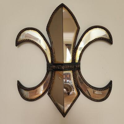 LOT 82RP: Rustic Fleur De Lis Decorative Mirror