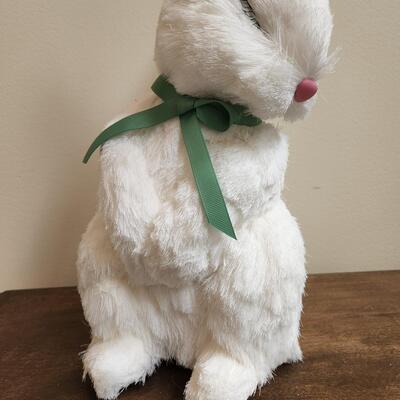 LOT 92RP: Collection of Five Spring Bunny Home Decor Pieces