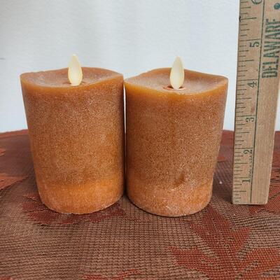 LOT 93RP: Seven Piece Country Style Fall/Halloween Decor Collection