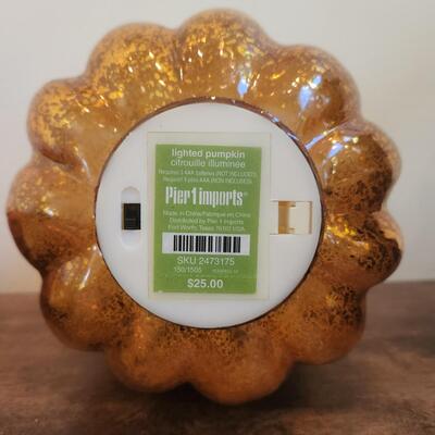 LOT 94RP: Eight Whimsical Fall/Halloween Holiday Decor Items