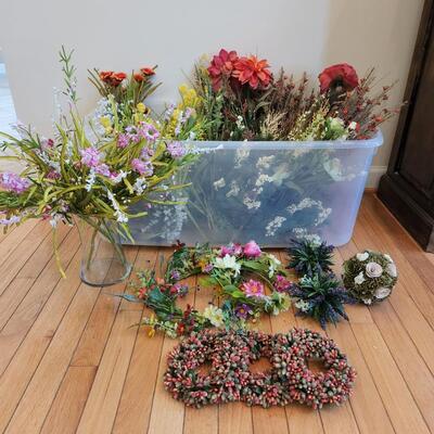 LOT 97RP: Huge Lot of Decorative Floral Stems & More
