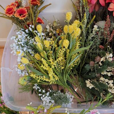 LOT 97RP: Huge Lot of Decorative Floral Stems & More