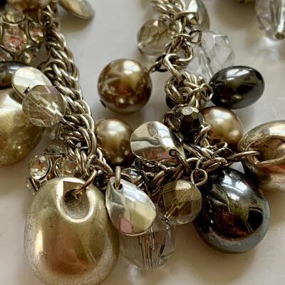 LOT 109R:  White House/Black Market Necklace & Bracelet Set