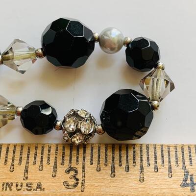 LOT 110R: Silver Tone Beaded & Faux Pearl Chain Necklace with Beaded Stretch Braclets