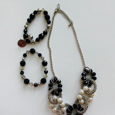 LOT 110R: Silver Tone Beaded & Faux Pearl Chain Necklace with Beaded Stretch Braclets