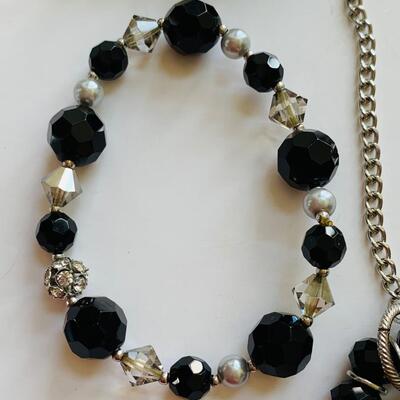 LOT 110R: Silver Tone Beaded & Faux Pearl Chain Necklace with Beaded Stretch Braclets