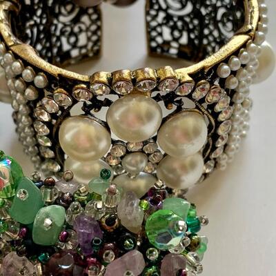 LOT 115R: Collection of 4 Fashion Bracelets: Faux Pearls, Beaded, Cuff and Stretch