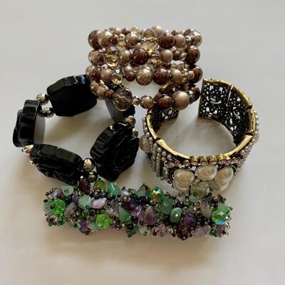 LOT 115R: Collection of 4 Fashion Bracelets: Faux Pearls, Beaded, Cuff and Stretch