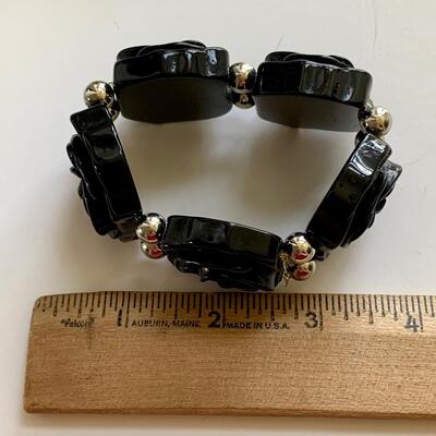 LOT 115R: Collection of 4 Fashion Bracelets: Faux Pearls, Beaded, Cuff and Stretch