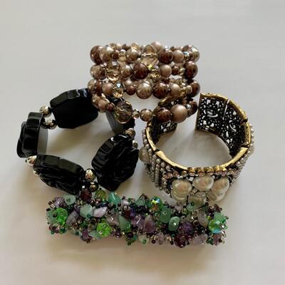 LOT 115R: Collection of 4 Fashion Bracelets: Faux Pearls, Beaded, Cuff and Stretch