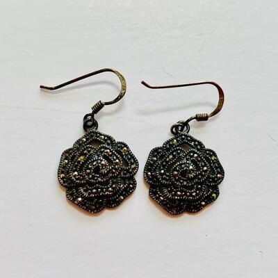 LOT 116R: Marcasite Pierced Earrings: Sterling Silver