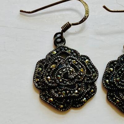 LOT 116R: Marcasite Pierced Earrings: Sterling Silver