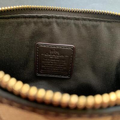 LOT J00116: Coach Small Wristlet Purse Signature C Print  Brown