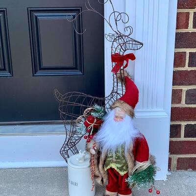 LOT 117R:  Holiday Decor: Wire Reindeer, Santa, & Reindeer Snack Jar "Oh Deer"