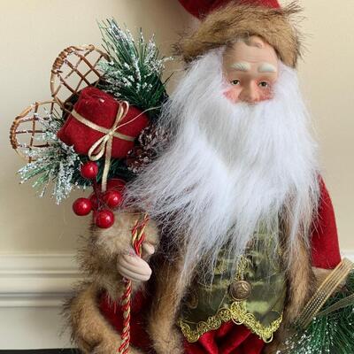 LOT 117R:  Holiday Decor: Wire Reindeer, Santa, & Reindeer Snack Jar "Oh Deer"