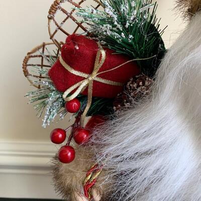 LOT 117R:  Holiday Decor: Wire Reindeer, Santa, & Reindeer Snack Jar "Oh Deer"
