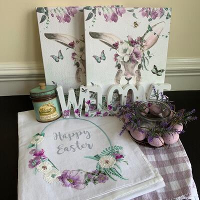 LOT 118R:  Spring Home Decor