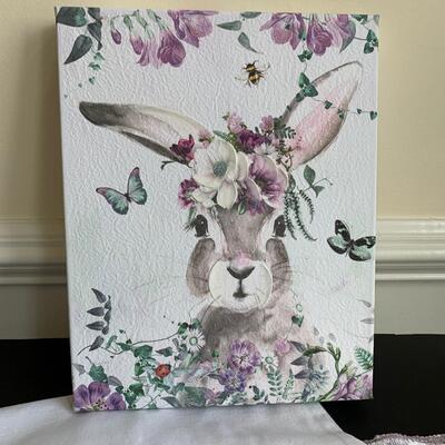 LOT 118R:  Spring Home Decor